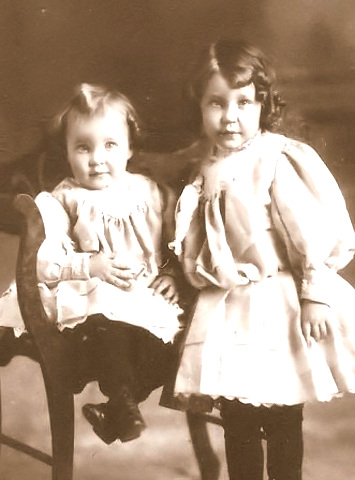 Bula Carter (1905 - 1937) and Mary Carter (1907 - 1991)